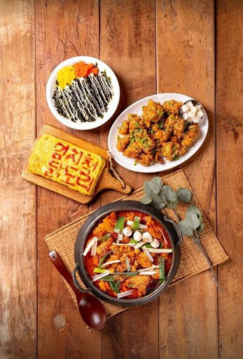 엄지척 닭도리탕으로 맛있는 술 안주 시간을 즐기세요.